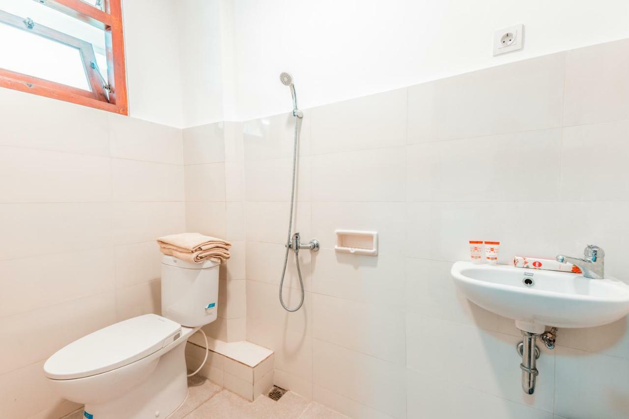 Oyo 1001 Pulo Art Space Near Ciranjang Ent Hospital Τζακάρτα Εξωτερικό φωτογραφία